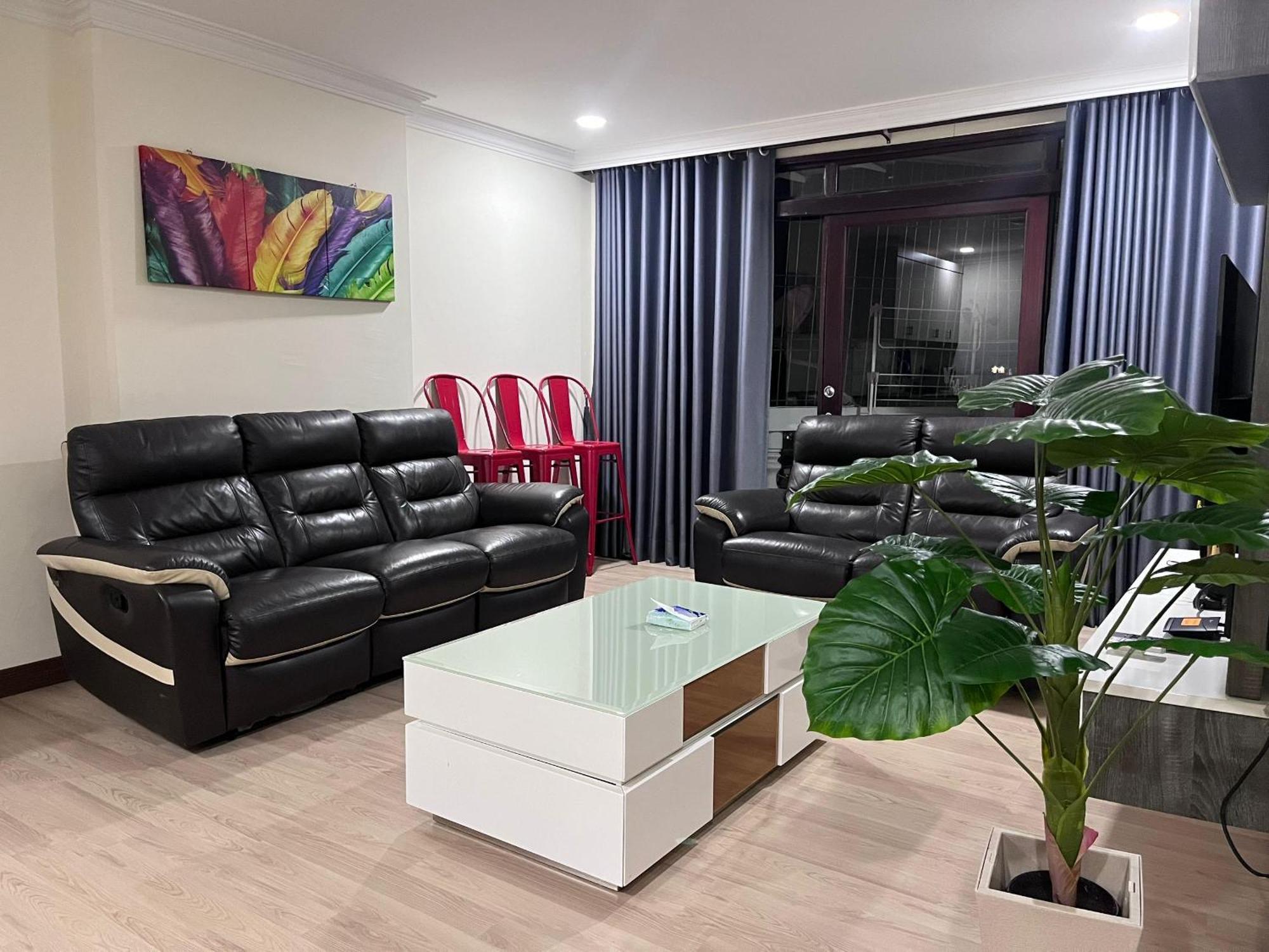 Apartment Riverbank @ Waterfront Kch