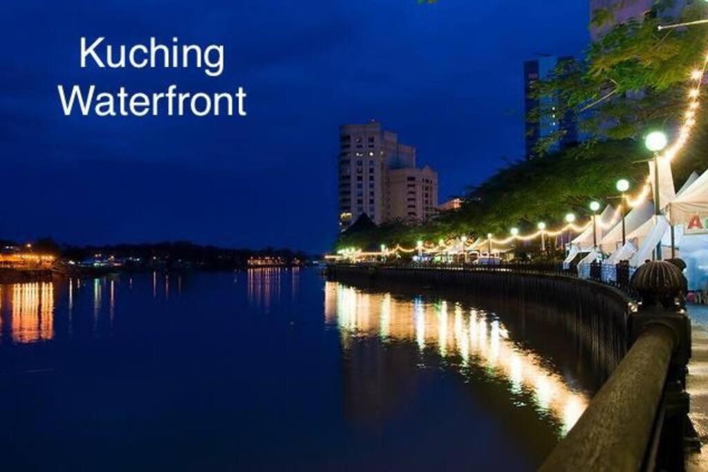 Riverbank @ Waterfront Kch Apartment